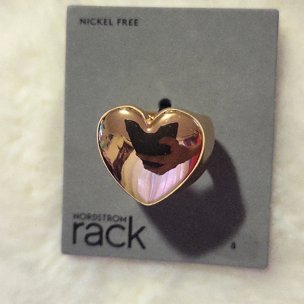 Nordstrom Rack Gold Heart Ring - Picture 6 of 6